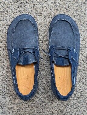 Clarks Men's Navy Canvas Slip-Ons